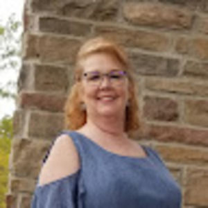 Meet your Posher, Leanna